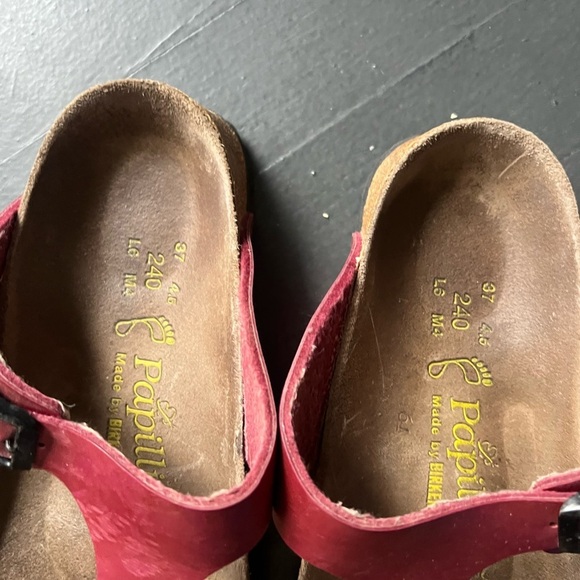 Birkenstock Papillio Red Gizeh Sandals, size 37 - Picture 3 of 5